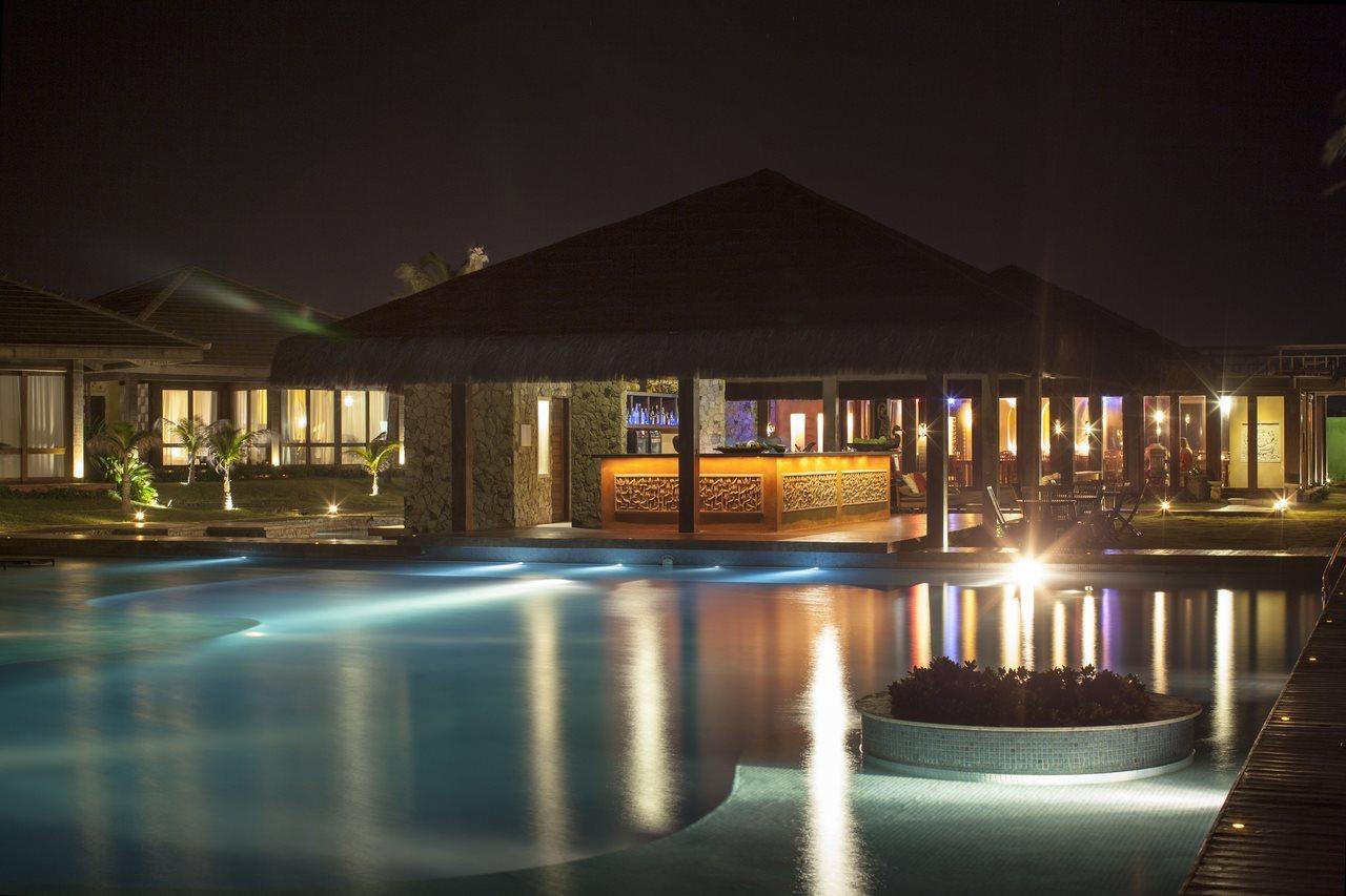 Zorah Beach Hotel Траири Екстериор снимка