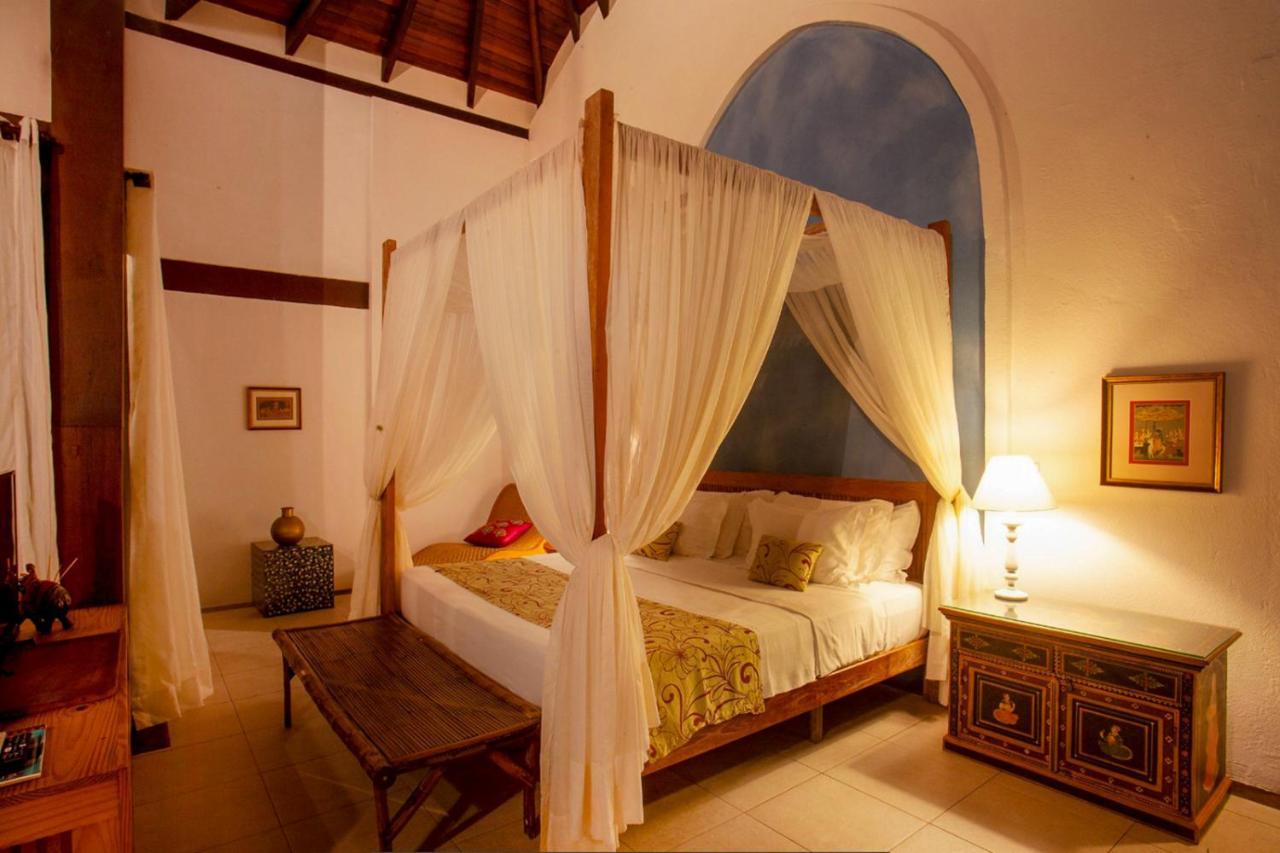 Zorah Beach Hotel Траири Екстериор снимка