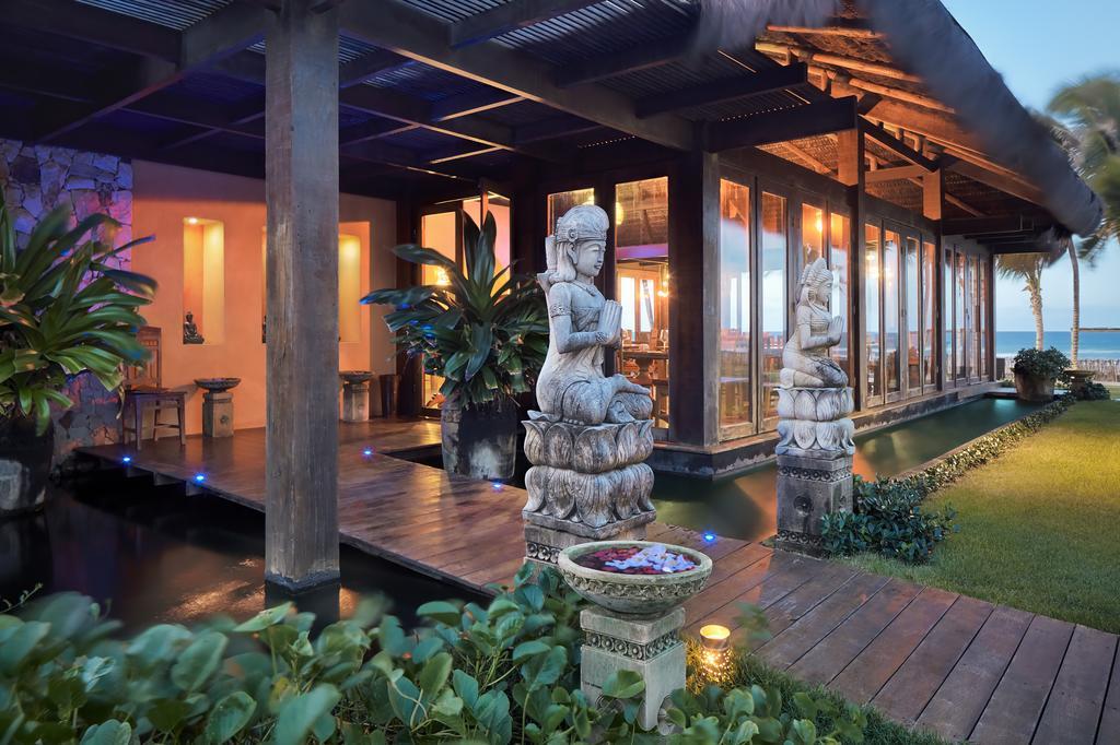 Zorah Beach Hotel Траири Екстериор снимка